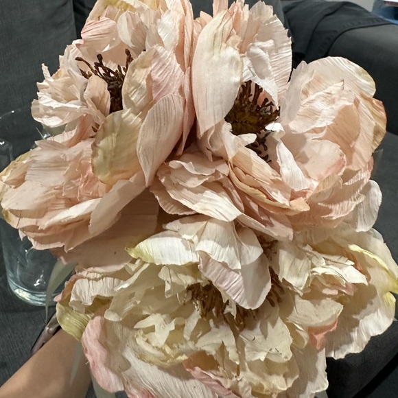 Artificial Flowers - Picture 3 of 4